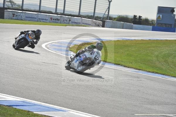 Motorcycle action photographs;Trackday digital images;donington;donington park leicestershire;donington photographs;event digital images;eventdigitalimages;no limits trackday;peter wileman photography;trackday;trackday photos