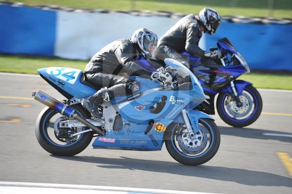 Motorcycle action photographs;Trackday digital images;donington;donington park leicestershire;donington photographs;event digital images;eventdigitalimages;no limits trackday;peter wileman photography;trackday;trackday photos