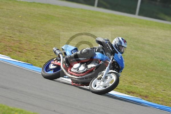 Motorcycle action photographs;Trackday digital images;donington;donington park leicestershire;donington photographs;event digital images;eventdigitalimages;no limits trackday;peter wileman photography;trackday;trackday photos