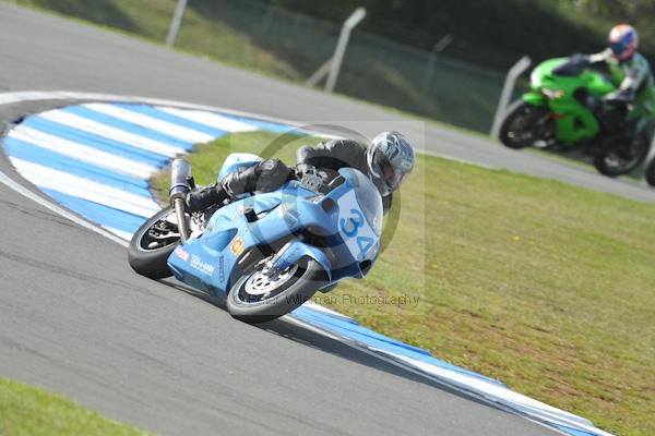 Motorcycle action photographs;Trackday digital images;donington;donington park leicestershire;donington photographs;event digital images;eventdigitalimages;no limits trackday;peter wileman photography;trackday;trackday photos