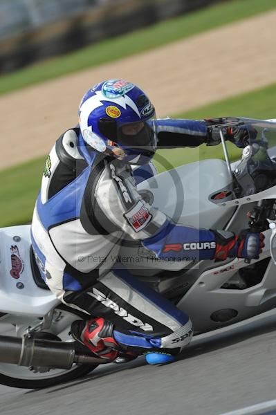 Motorcycle action photographs;Trackday digital images;donington;donington park leicestershire;donington photographs;event digital images;eventdigitalimages;no limits trackday;peter wileman photography;trackday;trackday photos