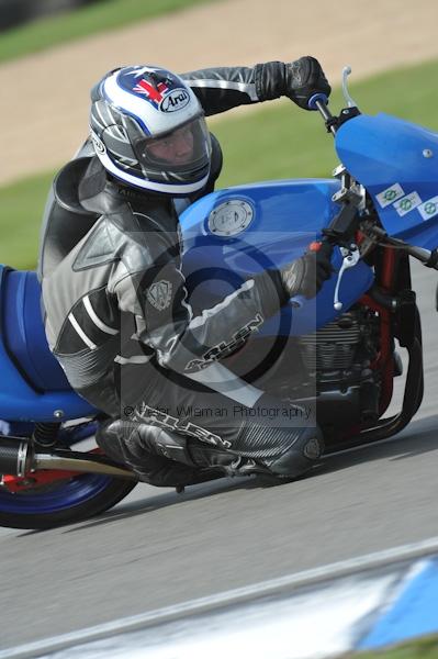 Motorcycle action photographs;Trackday digital images;donington;donington park leicestershire;donington photographs;event digital images;eventdigitalimages;no limits trackday;peter wileman photography;trackday;trackday photos