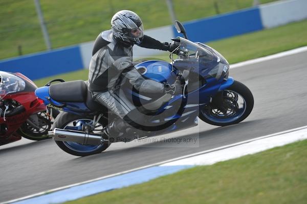 Motorcycle action photographs;Trackday digital images;donington;donington park leicestershire;donington photographs;event digital images;eventdigitalimages;no limits trackday;peter wileman photography;trackday;trackday photos