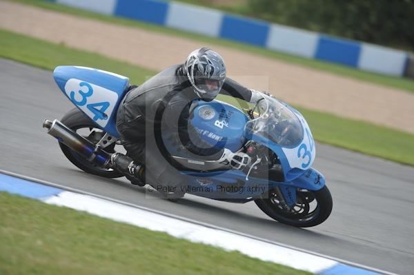 Motorcycle action photographs;Trackday digital images;donington;donington park leicestershire;donington photographs;event digital images;eventdigitalimages;no limits trackday;peter wileman photography;trackday;trackday photos