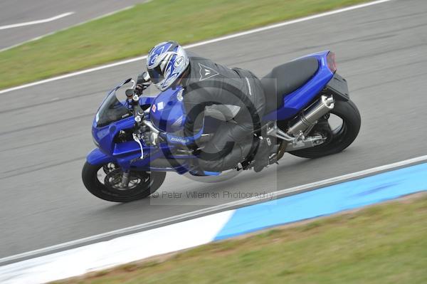 Motorcycle action photographs;Trackday digital images;donington;donington park leicestershire;donington photographs;event digital images;eventdigitalimages;no limits trackday;peter wileman photography;trackday;trackday photos