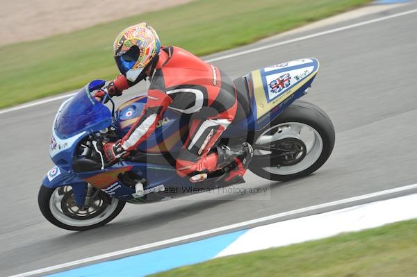 Motorcycle action photographs;Trackday digital images;donington;donington park leicestershire;donington photographs;event digital images;eventdigitalimages;no limits trackday;peter wileman photography;trackday;trackday photos