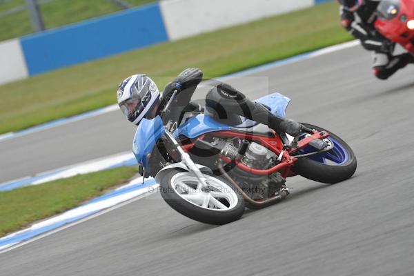 Motorcycle action photographs;Trackday digital images;donington;donington park leicestershire;donington photographs;event digital images;eventdigitalimages;no limits trackday;peter wileman photography;trackday;trackday photos