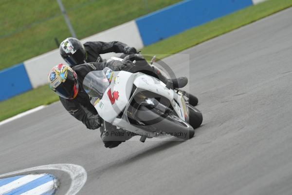 Motorcycle action photographs;Trackday digital images;donington;donington park leicestershire;donington photographs;event digital images;eventdigitalimages;no limits trackday;peter wileman photography;trackday;trackday photos