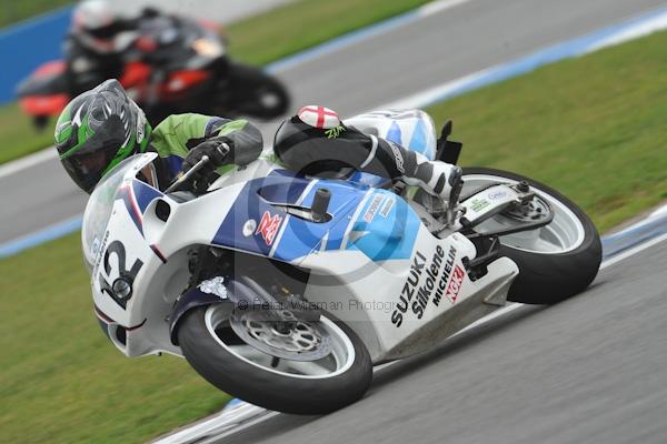 Motorcycle action photographs;Trackday digital images;donington;donington park leicestershire;donington photographs;event digital images;eventdigitalimages;no limits trackday;peter wileman photography;trackday;trackday photos