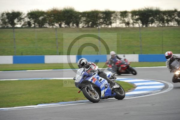 Motorcycle action photographs;Trackday digital images;donington;donington park leicestershire;donington photographs;event digital images;eventdigitalimages;no limits trackday;peter wileman photography;trackday;trackday photos