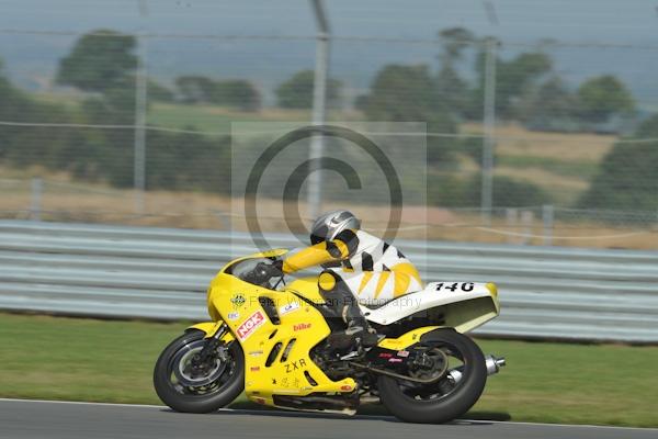 Motorcycle action photographs;Trackday digital images;donington;donington park leicestershire;donington photographs;event digital images;eventdigitalimages;no limits trackday;peter wileman photography;trackday;trackday photos