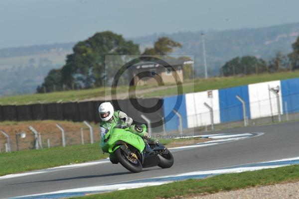 Motorcycle action photographs;Trackday digital images;donington;donington park leicestershire;donington photographs;event digital images;eventdigitalimages;no limits trackday;peter wileman photography;trackday;trackday photos