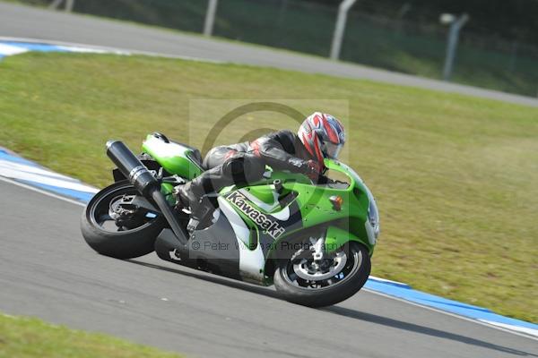 Motorcycle action photographs;Trackday digital images;donington;donington park leicestershire;donington photographs;event digital images;eventdigitalimages;no limits trackday;peter wileman photography;trackday;trackday photos