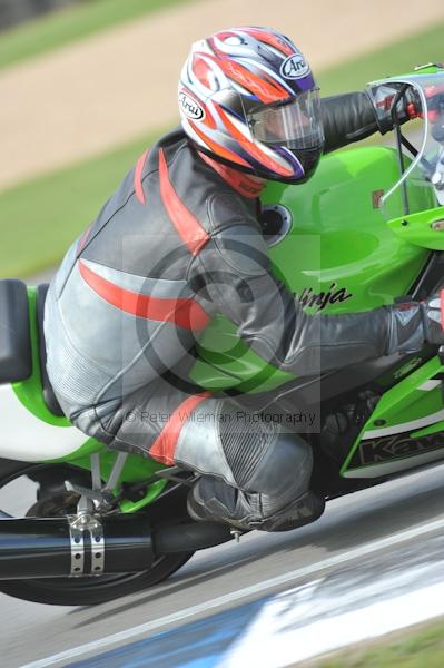 Motorcycle action photographs;Trackday digital images;donington;donington park leicestershire;donington photographs;event digital images;eventdigitalimages;no limits trackday;peter wileman photography;trackday;trackday photos