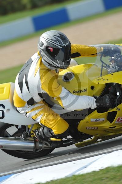 Motorcycle action photographs;Trackday digital images;donington;donington park leicestershire;donington photographs;event digital images;eventdigitalimages;no limits trackday;peter wileman photography;trackday;trackday photos