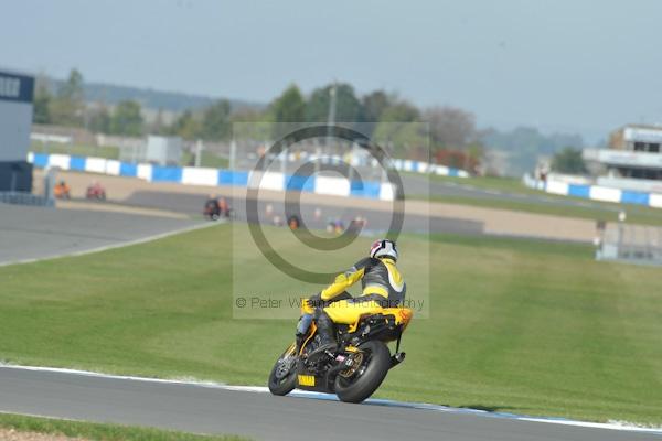 Motorcycle action photographs;Trackday digital images;donington;donington park leicestershire;donington photographs;event digital images;eventdigitalimages;no limits trackday;peter wileman photography;trackday;trackday photos