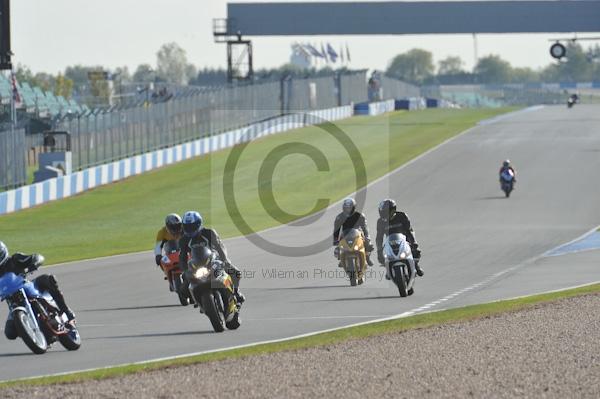 Motorcycle action photographs;Trackday digital images;donington;donington park leicestershire;donington photographs;event digital images;eventdigitalimages;no limits trackday;peter wileman photography;trackday;trackday photos