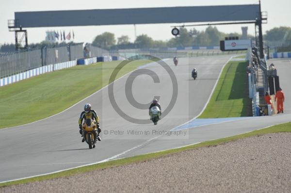 Motorcycle action photographs;Trackday digital images;donington;donington park leicestershire;donington photographs;event digital images;eventdigitalimages;no limits trackday;peter wileman photography;trackday;trackday photos