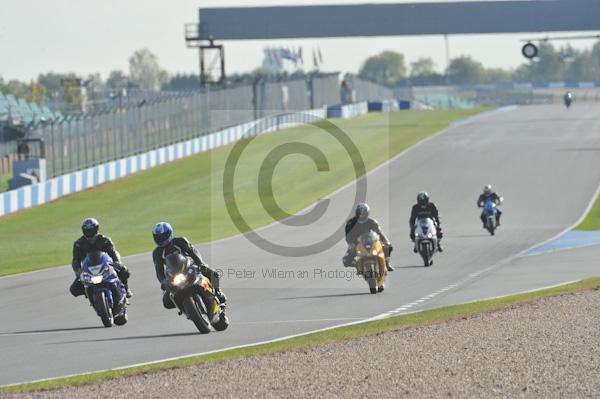 Motorcycle action photographs;Trackday digital images;donington;donington park leicestershire;donington photographs;event digital images;eventdigitalimages;no limits trackday;peter wileman photography;trackday;trackday photos