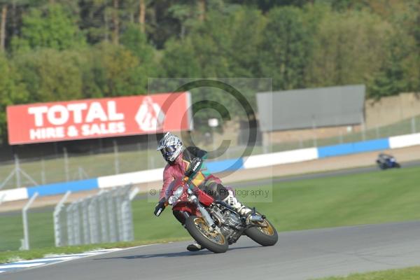 Motorcycle action photographs;Trackday digital images;donington;donington park leicestershire;donington photographs;event digital images;eventdigitalimages;no limits trackday;peter wileman photography;trackday;trackday photos