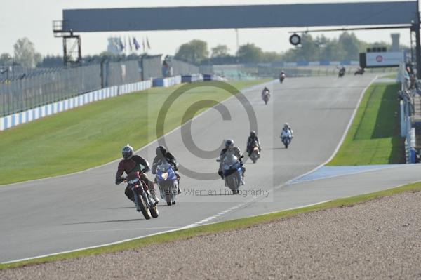 Motorcycle action photographs;Trackday digital images;donington;donington park leicestershire;donington photographs;event digital images;eventdigitalimages;no limits trackday;peter wileman photography;trackday;trackday photos