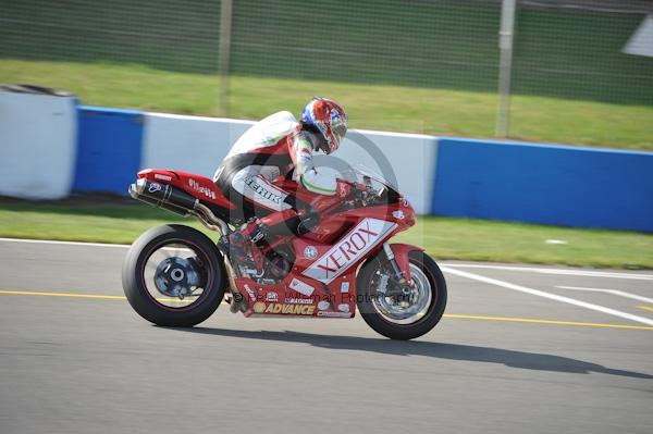 Motorcycle action photographs;Trackday digital images;donington;donington park leicestershire;donington photographs;event digital images;eventdigitalimages;no limits trackday;peter wileman photography;trackday;trackday photos