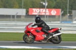 Motorcycle-action-photographs;Trackday-digital-images;donington;donington-park-leicestershire;donington-photographs;event-digital-images;eventdigitalimages;no-limits-trackday;peter-wileman-photography;trackday;trackday-photos