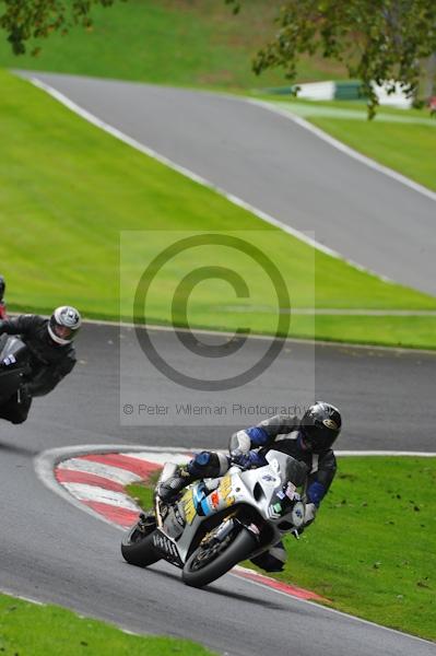 Motorcycle action photographs;Trackday digital images;cadwell;cadwell park photographs;event digital images;eventdigitalimages;motor racing louth lincolnshire;no limits trackday;peter wileman photography;trackday;trackday photos