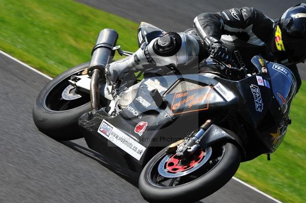 Motorcycle action photographs;Trackday digital images;cadwell;cadwell park photographs;event digital images;eventdigitalimages;motor racing louth lincolnshire;no limits trackday;peter wileman photography;trackday;trackday photos