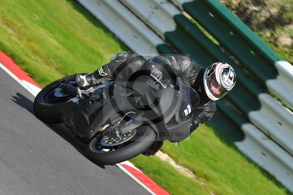 Motorcycle action photographs;Trackday digital images;cadwell;cadwell park photographs;event digital images;eventdigitalimages;motor racing louth lincolnshire;no limits trackday;peter wileman photography;trackday;trackday photos