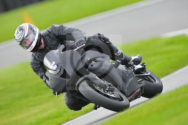 Motorcycle action photographs;Trackday digital images;cadwell;cadwell park photographs;event digital images;eventdigitalimages;motor racing louth lincolnshire;no limits trackday;peter wileman photography;trackday;trackday photos