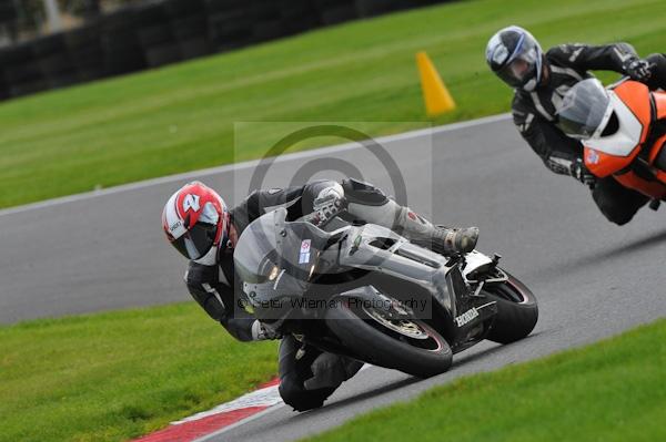 Motorcycle action photographs;Trackday digital images;cadwell;cadwell park photographs;event digital images;eventdigitalimages;motor racing louth lincolnshire;no limits trackday;peter wileman photography;trackday;trackday photos