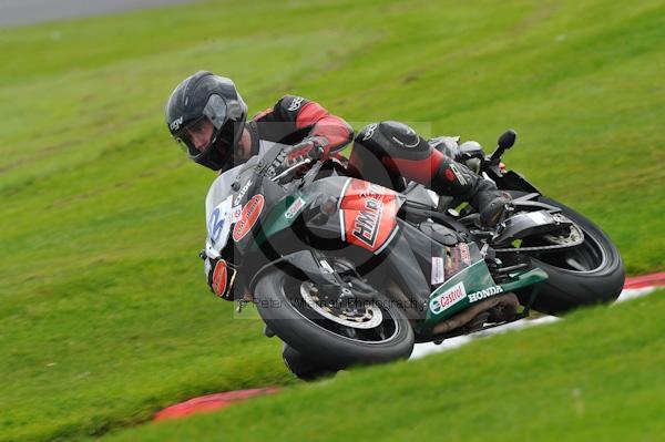 Motorcycle action photographs;Trackday digital images;cadwell;cadwell park photographs;event digital images;eventdigitalimages;motor racing louth lincolnshire;no limits trackday;peter wileman photography;trackday;trackday photos