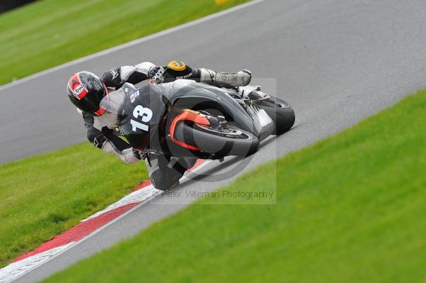 Motorcycle action photographs;Trackday digital images;cadwell;cadwell park photographs;event digital images;eventdigitalimages;motor racing louth lincolnshire;no limits trackday;peter wileman photography;trackday;trackday photos