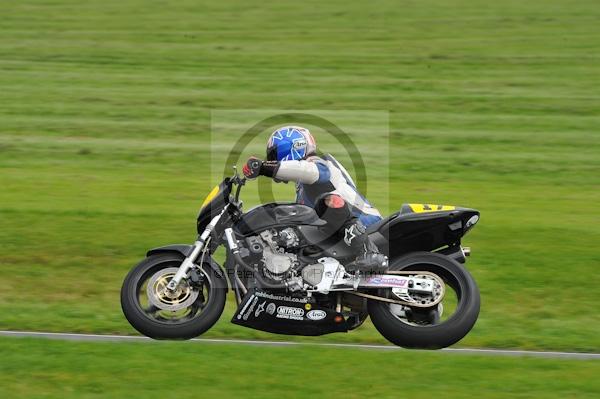 Motorcycle action photographs;Trackday digital images;cadwell;cadwell park photographs;event digital images;eventdigitalimages;motor racing louth lincolnshire;no limits trackday;peter wileman photography;trackday;trackday photos