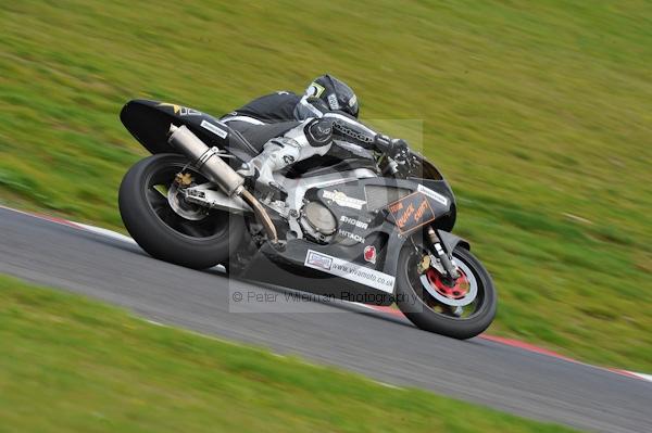 Motorcycle action photographs;Trackday digital images;cadwell;cadwell park photographs;event digital images;eventdigitalimages;motor racing louth lincolnshire;no limits trackday;peter wileman photography;trackday;trackday photos