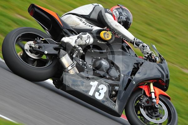 Motorcycle action photographs;Trackday digital images;cadwell;cadwell park photographs;event digital images;eventdigitalimages;motor racing louth lincolnshire;no limits trackday;peter wileman photography;trackday;trackday photos