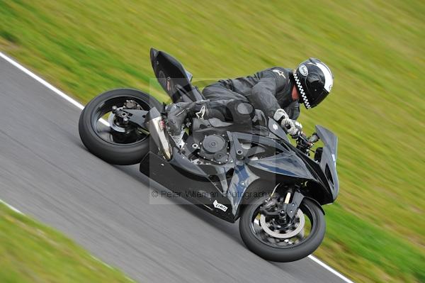 Motorcycle action photographs;Trackday digital images;cadwell;cadwell park photographs;event digital images;eventdigitalimages;motor racing louth lincolnshire;no limits trackday;peter wileman photography;trackday;trackday photos