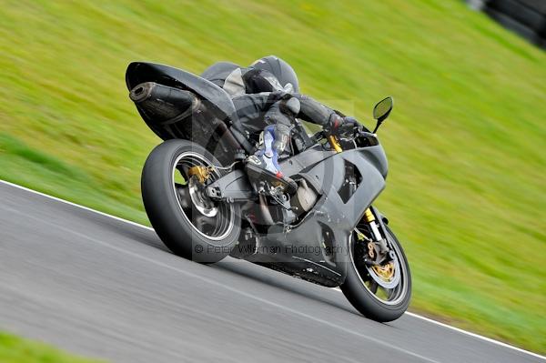 Motorcycle action photographs;Trackday digital images;cadwell;cadwell park photographs;event digital images;eventdigitalimages;motor racing louth lincolnshire;no limits trackday;peter wileman photography;trackday;trackday photos