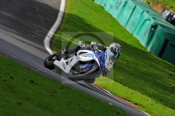 Motorcycle action photographs;Trackday digital images;cadwell;cadwell park photographs;event digital images;eventdigitalimages;motor racing louth lincolnshire;no limits trackday;peter wileman photography;trackday;trackday photos