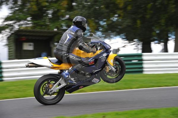 Motorcycle action photographs;Trackday digital images;cadwell;cadwell park photographs;event digital images;eventdigitalimages;motor racing louth lincolnshire;no limits trackday;peter wileman photography;trackday;trackday photos