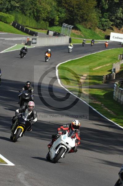 Motorcycle action photographs;Trackday digital images;cadwell;cadwell park photographs;event digital images;eventdigitalimages;motor racing louth lincolnshire;no limits trackday;peter wileman photography;trackday;trackday photos