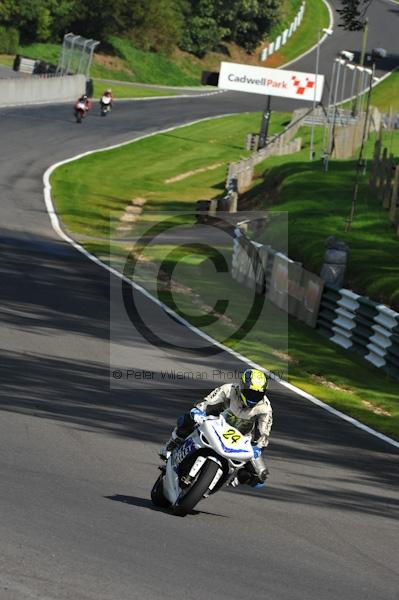 Motorcycle action photographs;Trackday digital images;cadwell;cadwell park photographs;event digital images;eventdigitalimages;motor racing louth lincolnshire;no limits trackday;peter wileman photography;trackday;trackday photos