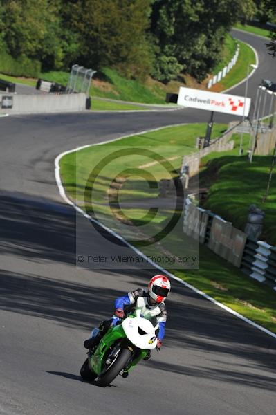 Motorcycle action photographs;Trackday digital images;cadwell;cadwell park photographs;event digital images;eventdigitalimages;motor racing louth lincolnshire;no limits trackday;peter wileman photography;trackday;trackday photos