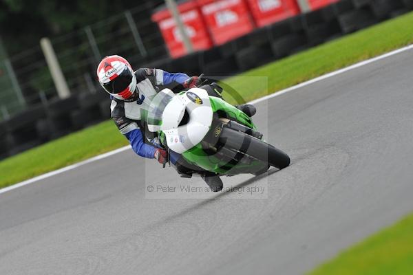 Motorcycle action photographs;Trackday digital images;cadwell;cadwell park photographs;event digital images;eventdigitalimages;motor racing louth lincolnshire;no limits trackday;peter wileman photography;trackday;trackday photos