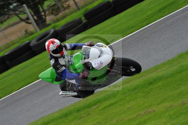 Motorcycle action photographs;Trackday digital images;cadwell;cadwell park photographs;event digital images;eventdigitalimages;motor racing louth lincolnshire;no limits trackday;peter wileman photography;trackday;trackday photos