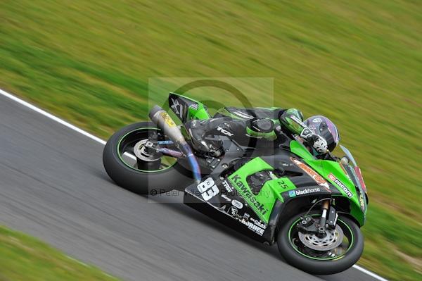 Motorcycle action photographs;Trackday digital images;cadwell;cadwell park photographs;event digital images;eventdigitalimages;motor racing louth lincolnshire;no limits trackday;peter wileman photography;trackday;trackday photos