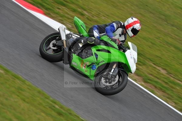 Motorcycle action photographs;Trackday digital images;cadwell;cadwell park photographs;event digital images;eventdigitalimages;motor racing louth lincolnshire;no limits trackday;peter wileman photography;trackday;trackday photos