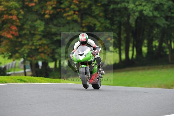 Motorcycle action photographs;Trackday digital images;cadwell;cadwell park photographs;event digital images;eventdigitalimages;motor racing louth lincolnshire;no limits trackday;peter wileman photography;trackday;trackday photos