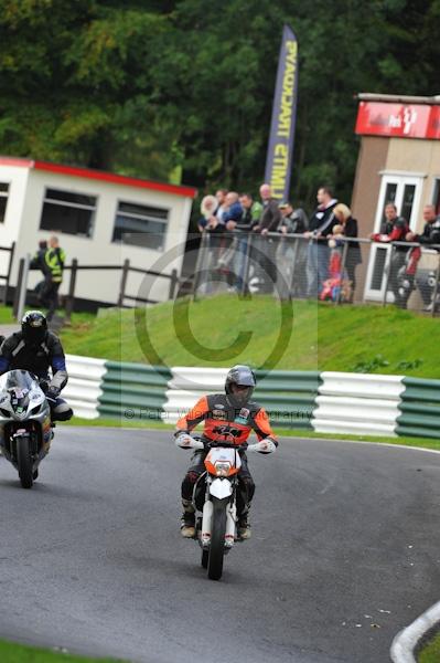 Motorcycle action photographs;Trackday digital images;cadwell;cadwell park photographs;event digital images;eventdigitalimages;motor racing louth lincolnshire;no limits trackday;peter wileman photography;trackday;trackday photos